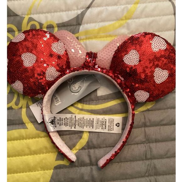 NWT Disney Parks Minnie Red Sequined Ear Headband Valentine\'s Day Hearts Pink